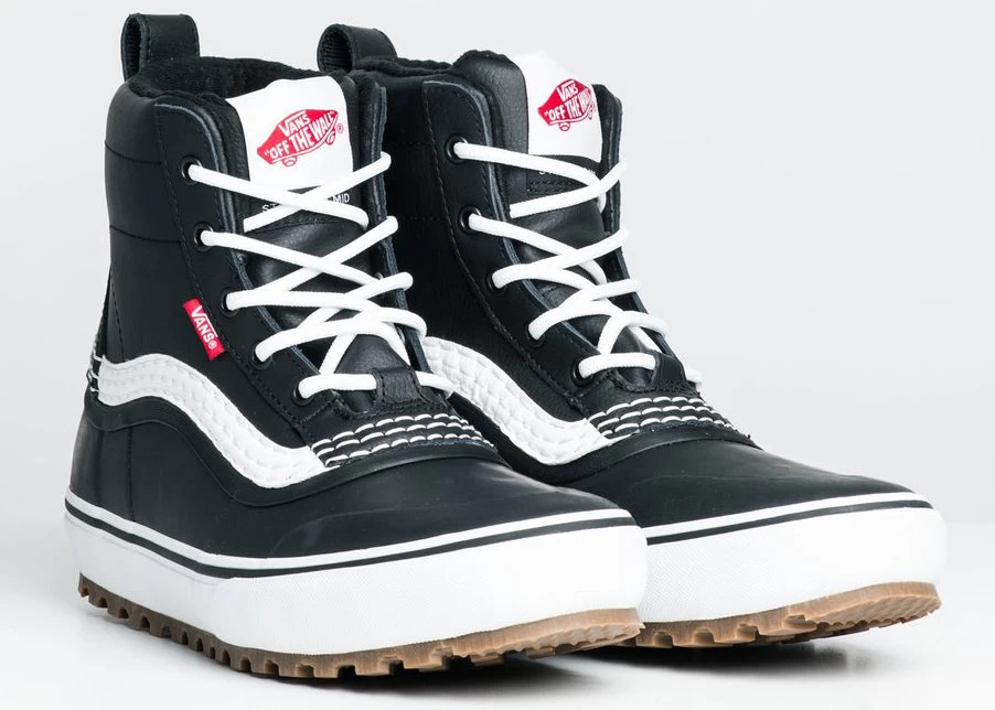 Vans Standard Mid MTE Boots Black/White - Image 2